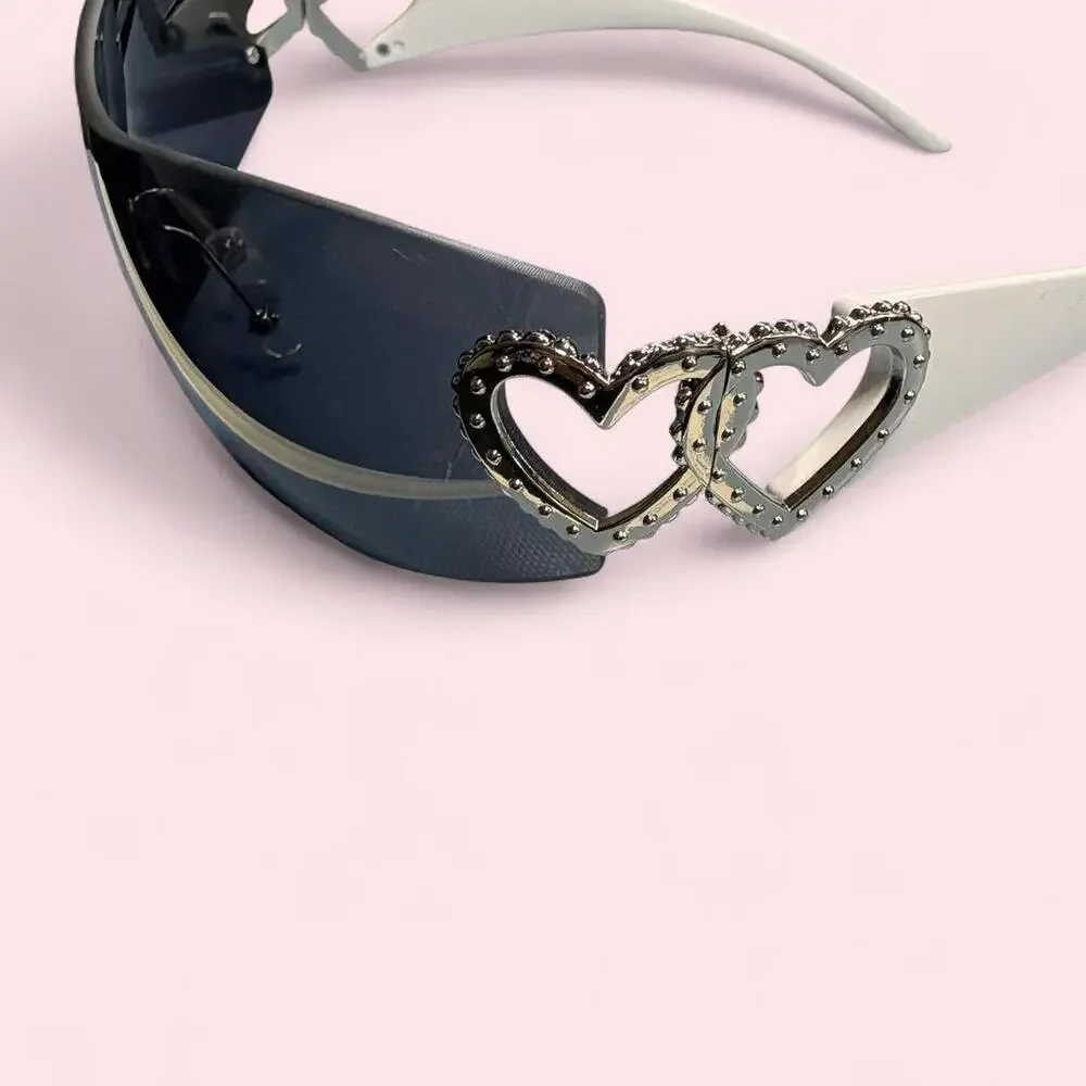 Y2K Aesthetic Sunglasses - Picture 2 of 4